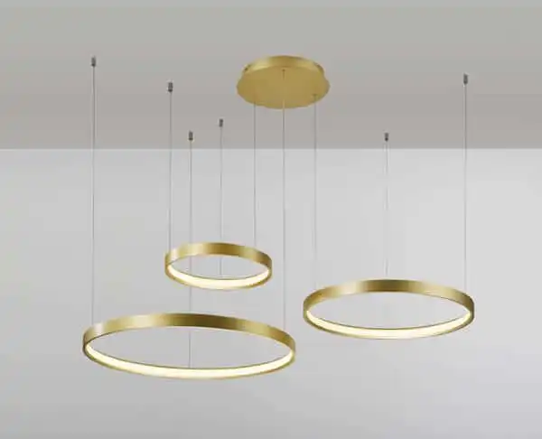 גירו 300 - תלוי תקרה טבעתי ומרשים